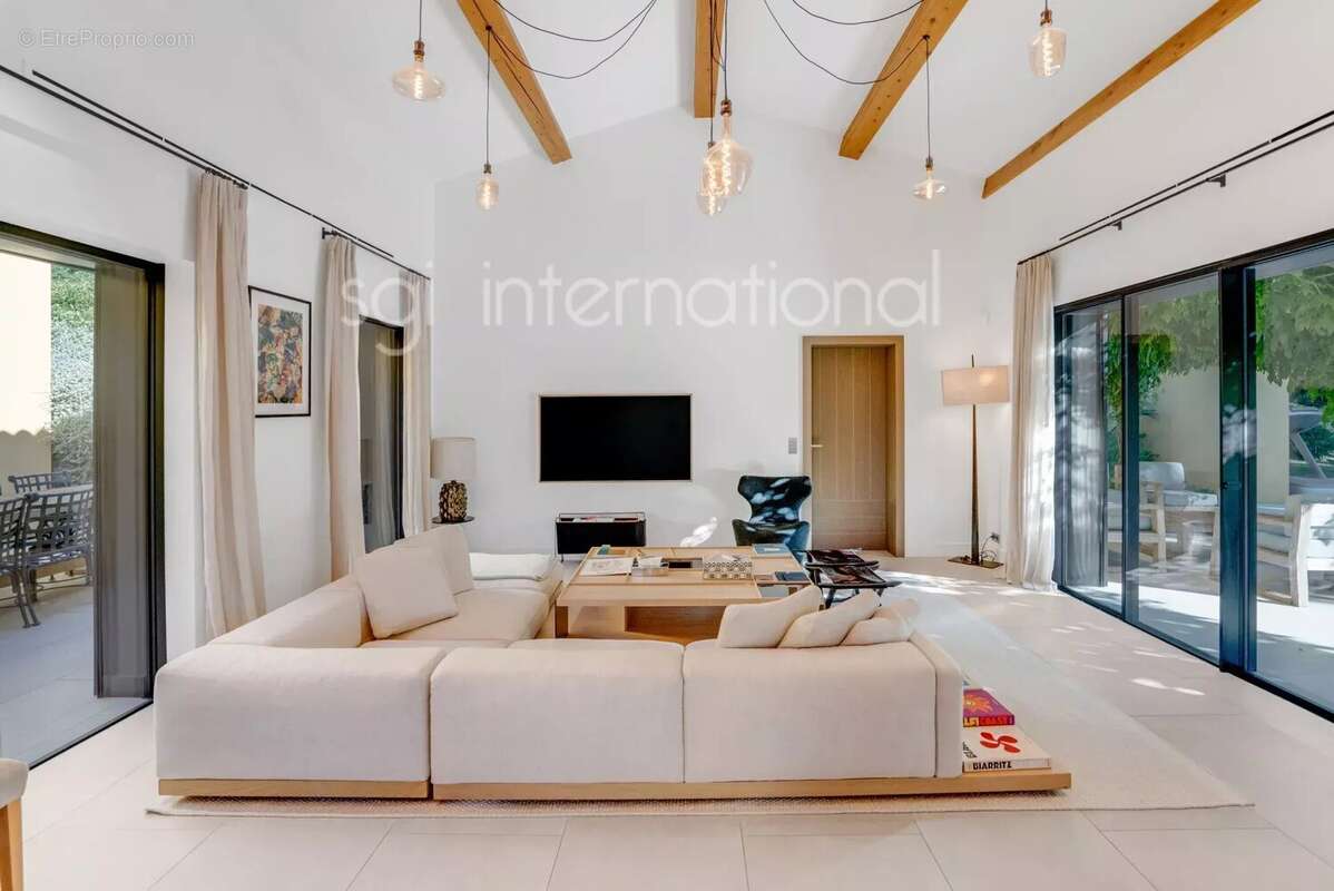 Ref 2306 - saint-tropez - élégante propriété - proche centre - photo 11