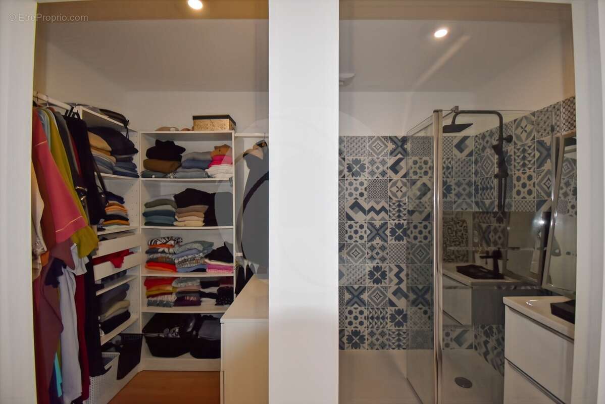 Maison à NEGREPELISSE