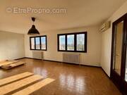   - Appartement à CROLLES