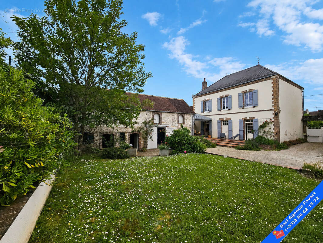 Maison à VILLECIEN