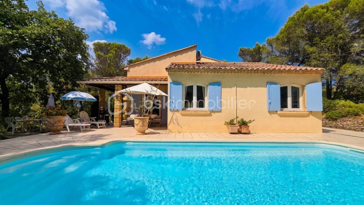 Maison à VENEJAN