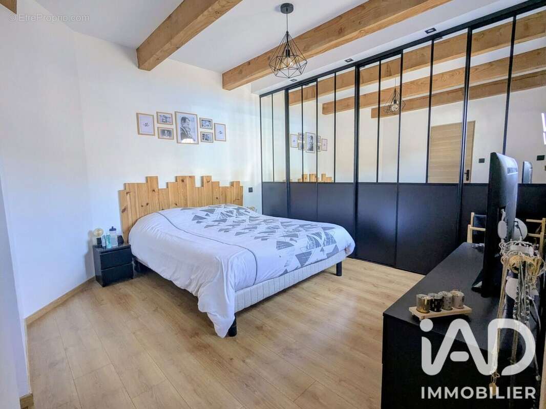 Maison 164 m² à Marcille-Raoul  - photo 7