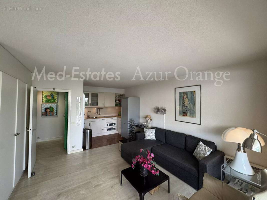 Appartement à LA CROIX-VALMER