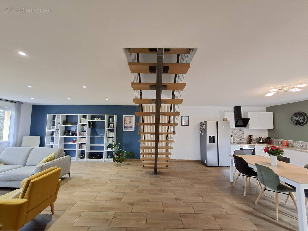 Appartement à OINGT