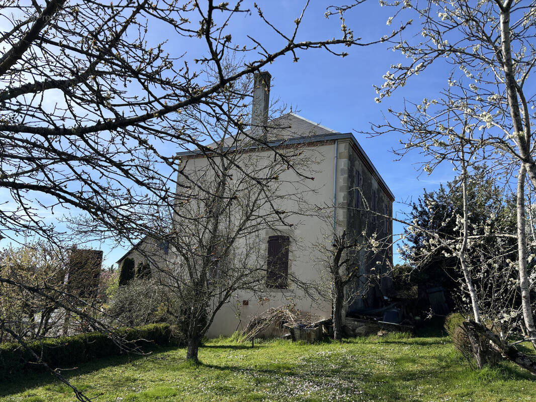 Maison à DENEUILLE-LES-MINES