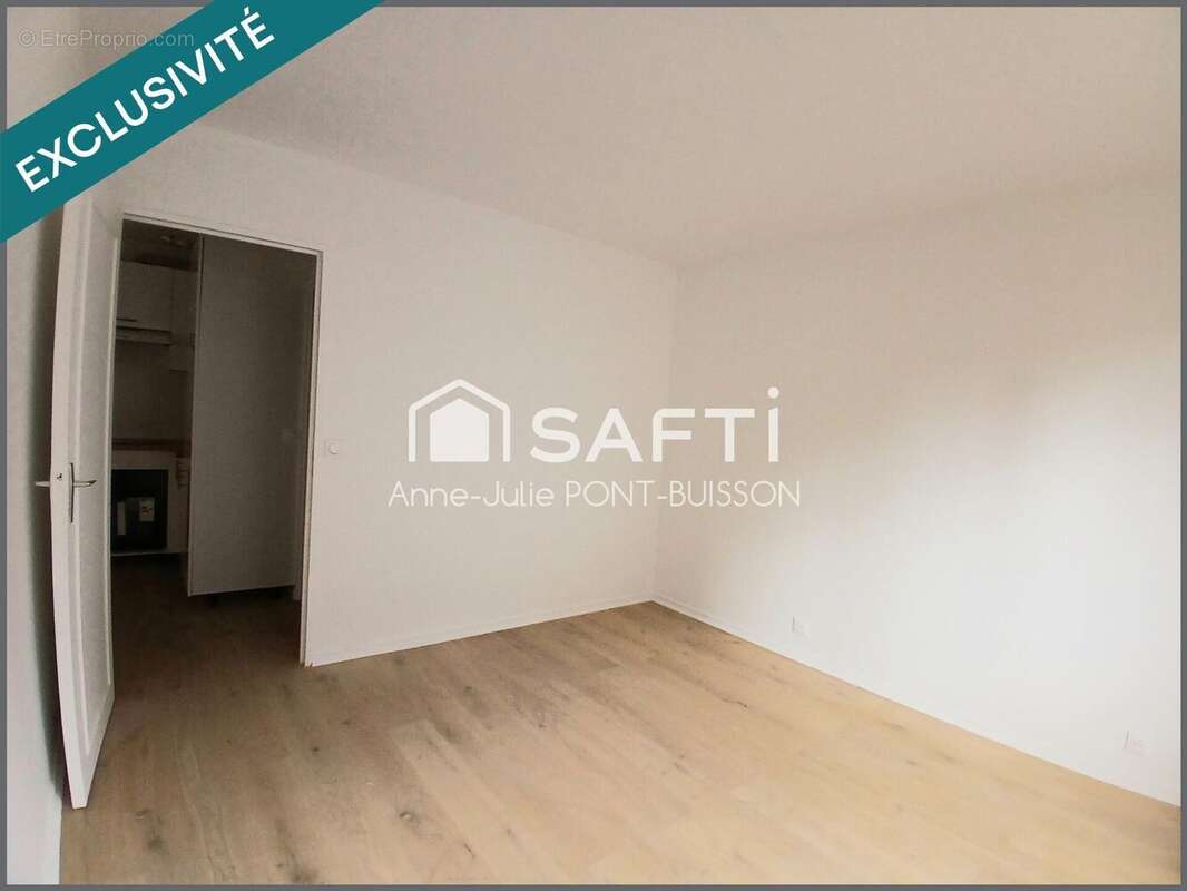 Photo 4 - Appartement à COURBEVOIE
