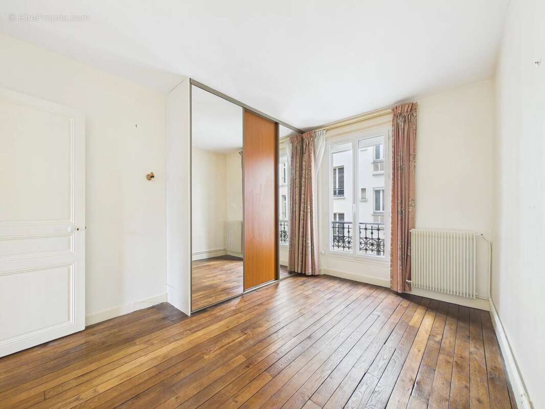 Appartement à LEVALLOIS-PERRET