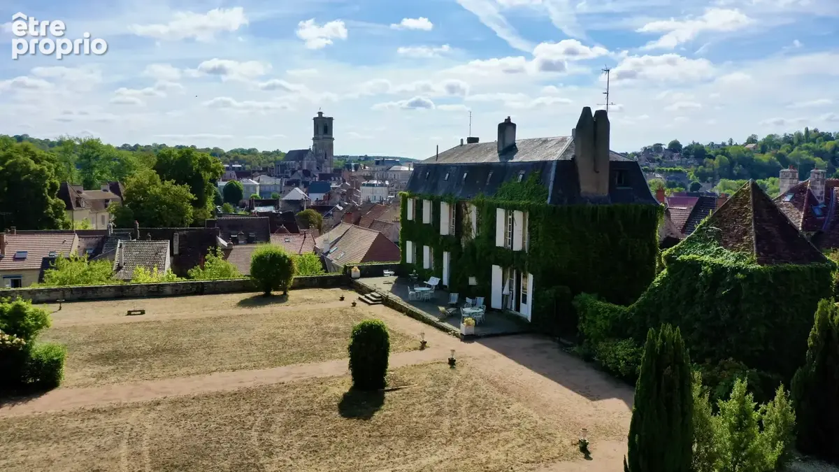 Ancien couvent de caractère sur les hauteurs de Clamecy - photo 2