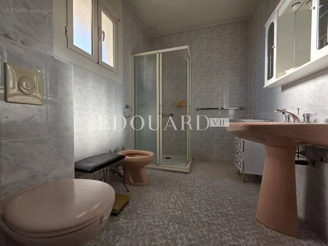 Appartement à MENTON