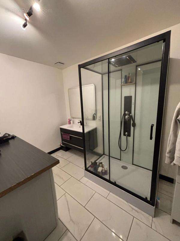 Maison à LES SALLES-DU-GARDON