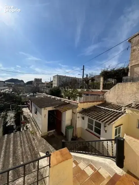 Appartement 3 pièces 47 m² à vendre à La Ciotat (13600) - photo 2