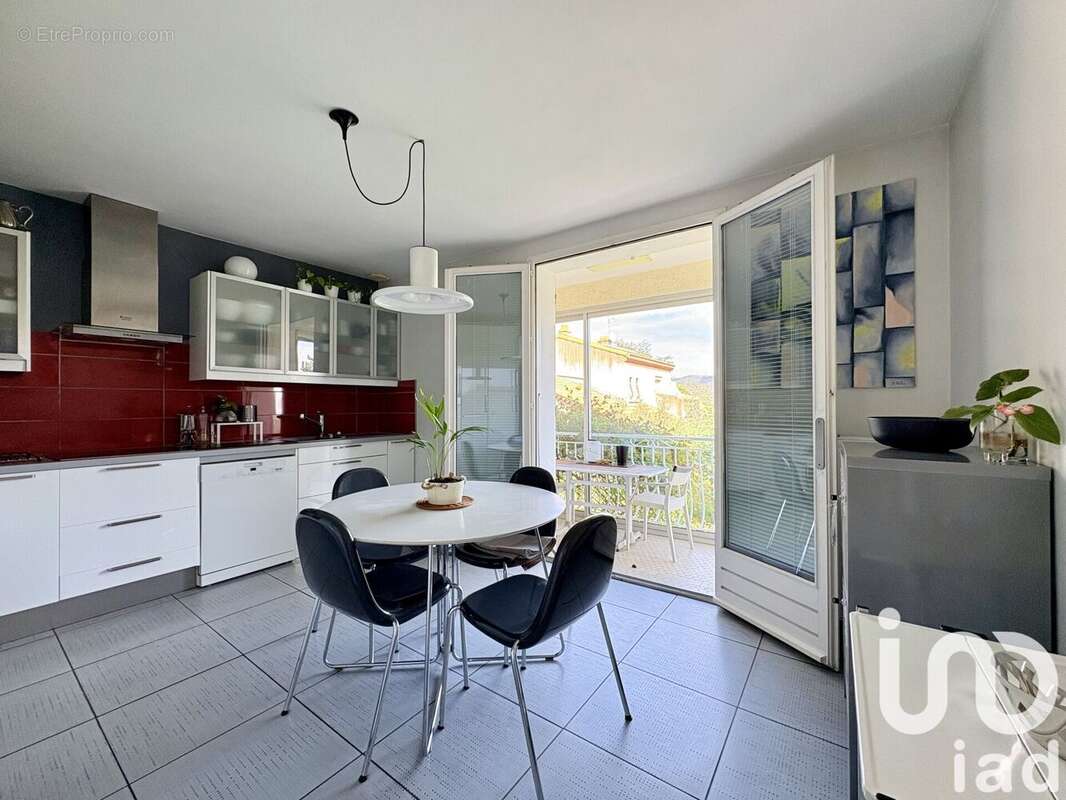 Photo 8 - Maison à SAINT-JEAN-DE-MUZOLS