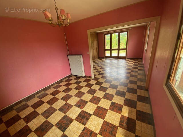 Maison à CREVANT-LAVEINE