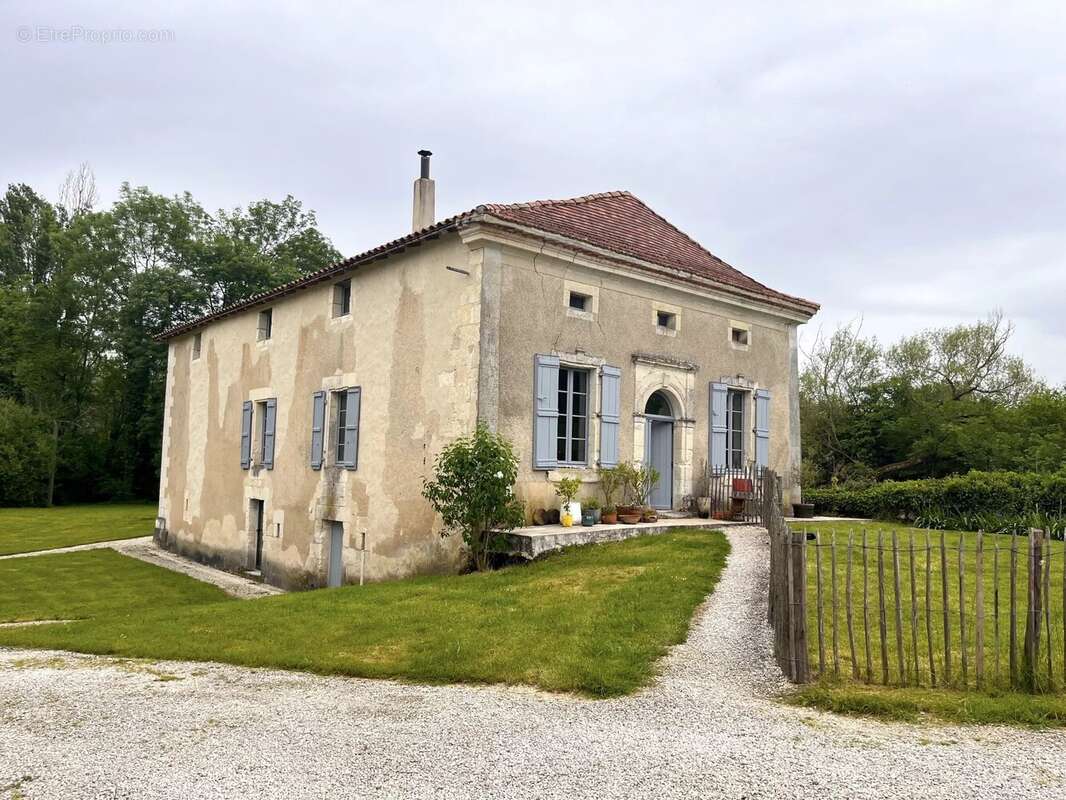 Maison à RIBERAC