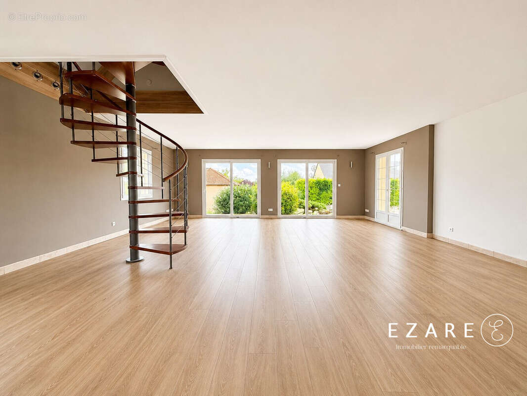 Maison 230 m² à Arc-Sur-Tille  - photo 6