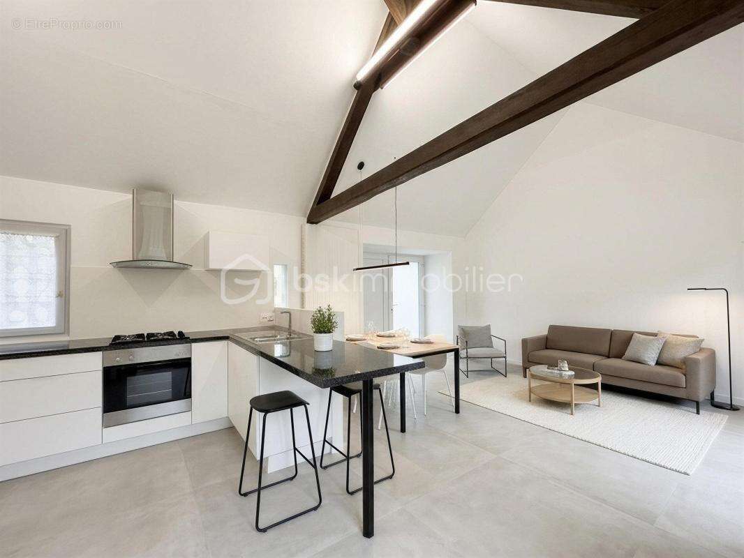 Maison à LORREZ-LE-BOCAGE-PREAUX