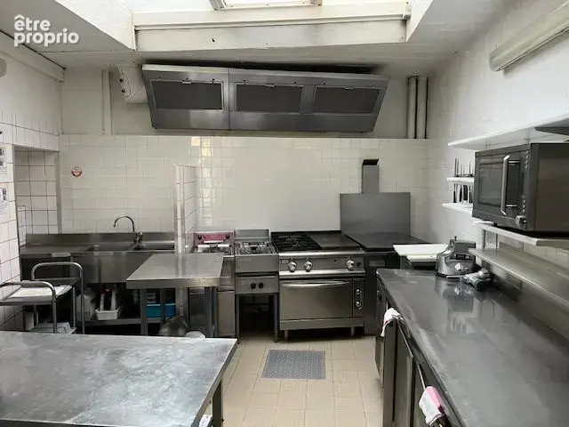 290 m² à Angouleme  - photo 6