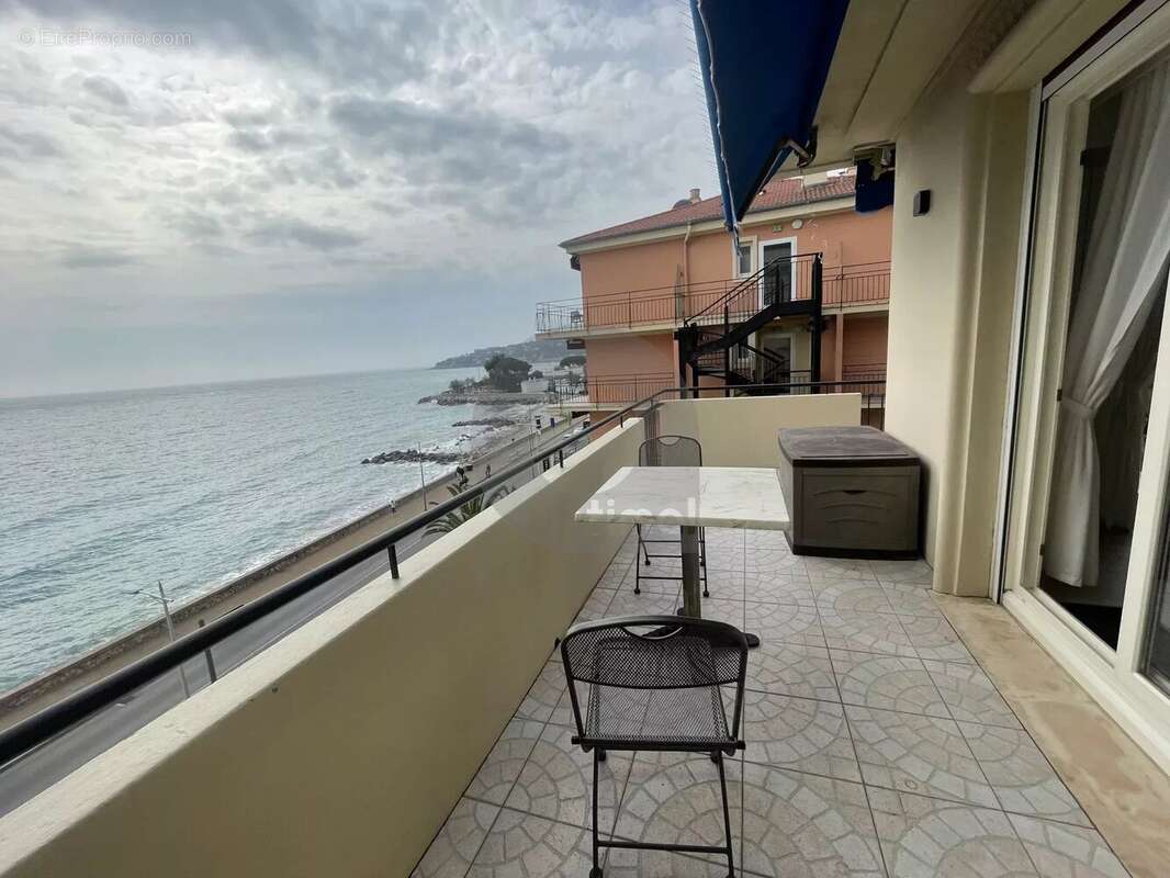 Appartement à MENTON