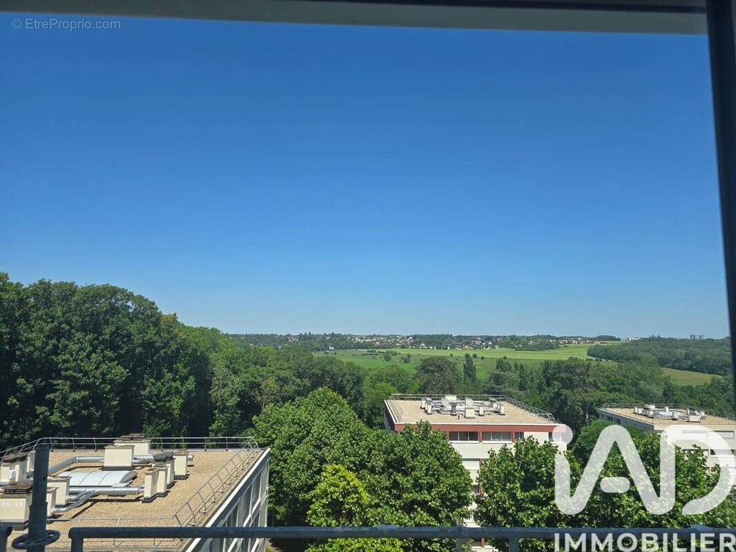 Photo 1 - Appartement à COMBS-LA-VILLE