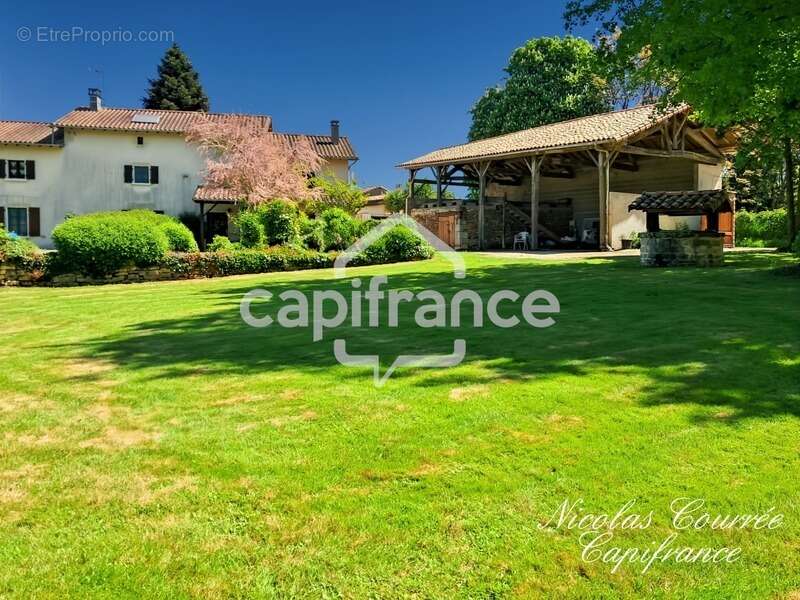 Maison à vendre dans le secteur mellois, idéale en résidence principale ou maison de campagne, pour les amateurs de calme, d’esp - photo 2