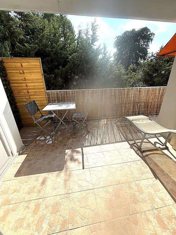 Appartement à LE CANNET