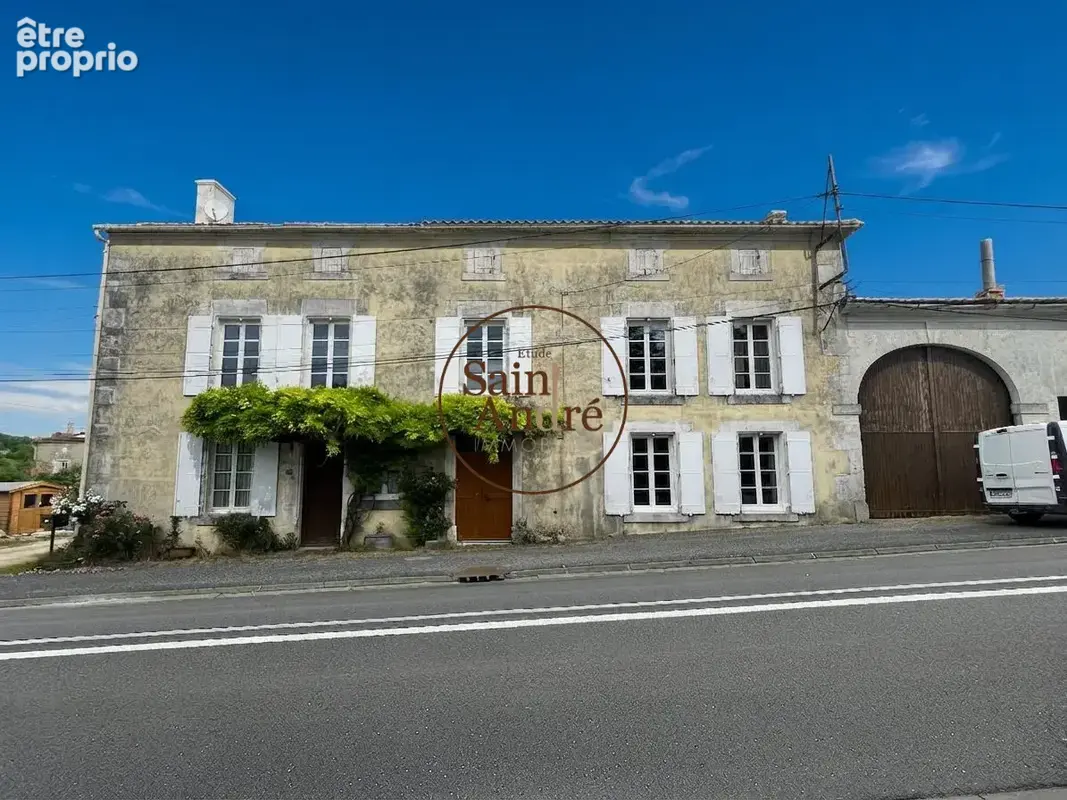 Photo Maison à Rouillac au prix de 139 100€