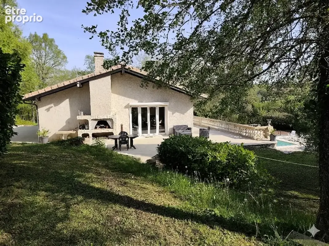 Maison à vendre 7 pièces VOEUIL ET GIGET (16) - photo 12