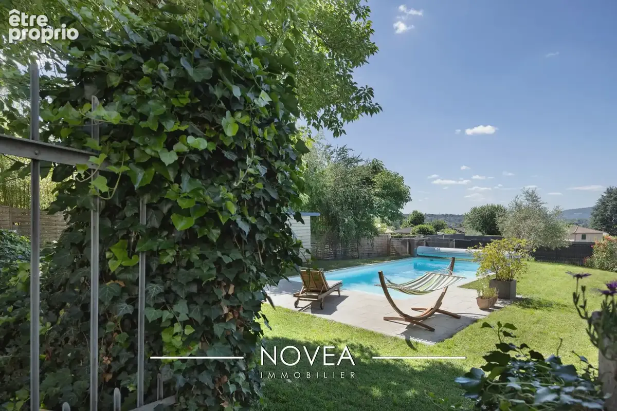 Maison 211 m² à Reyrieux  - photo 2