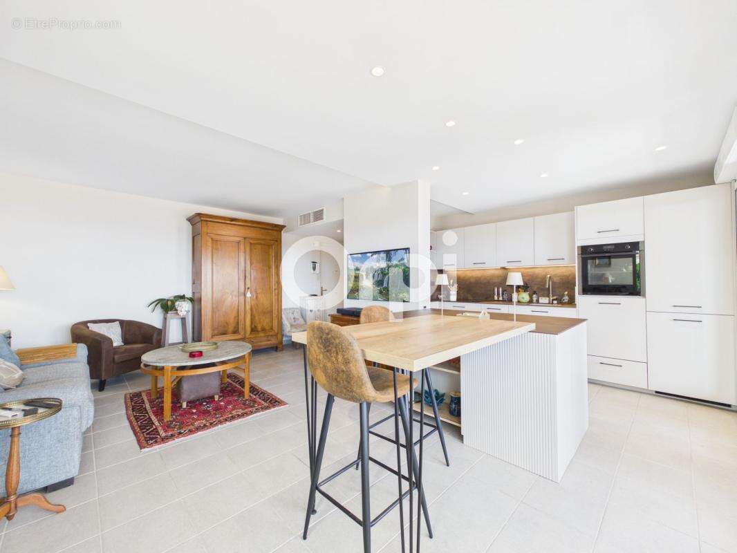 Appartement à MANDELIEU-LA-NAPOULE