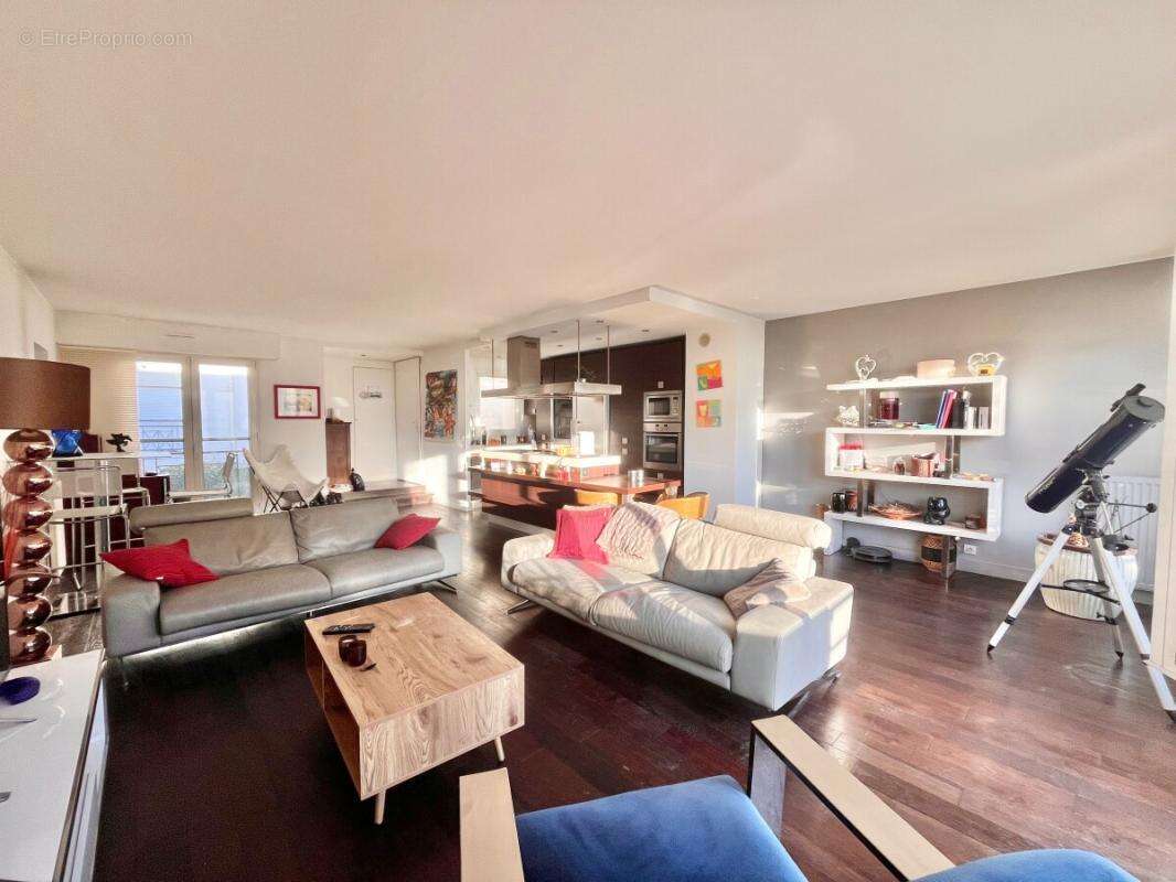 Appartement à SURESNES