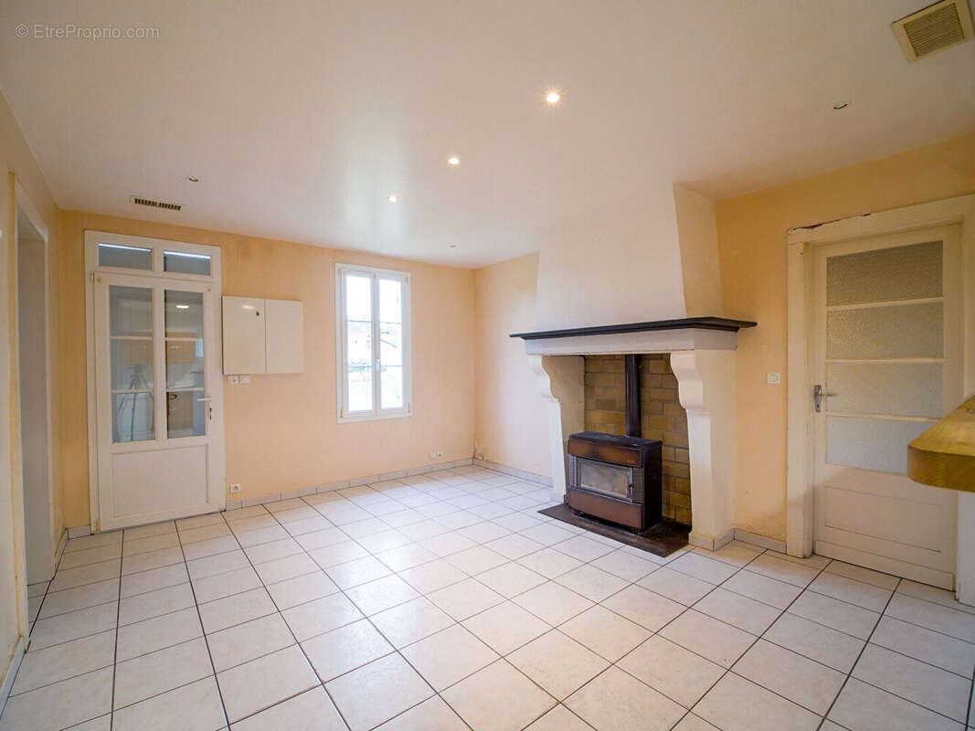 Maison à LABOUHEYRE