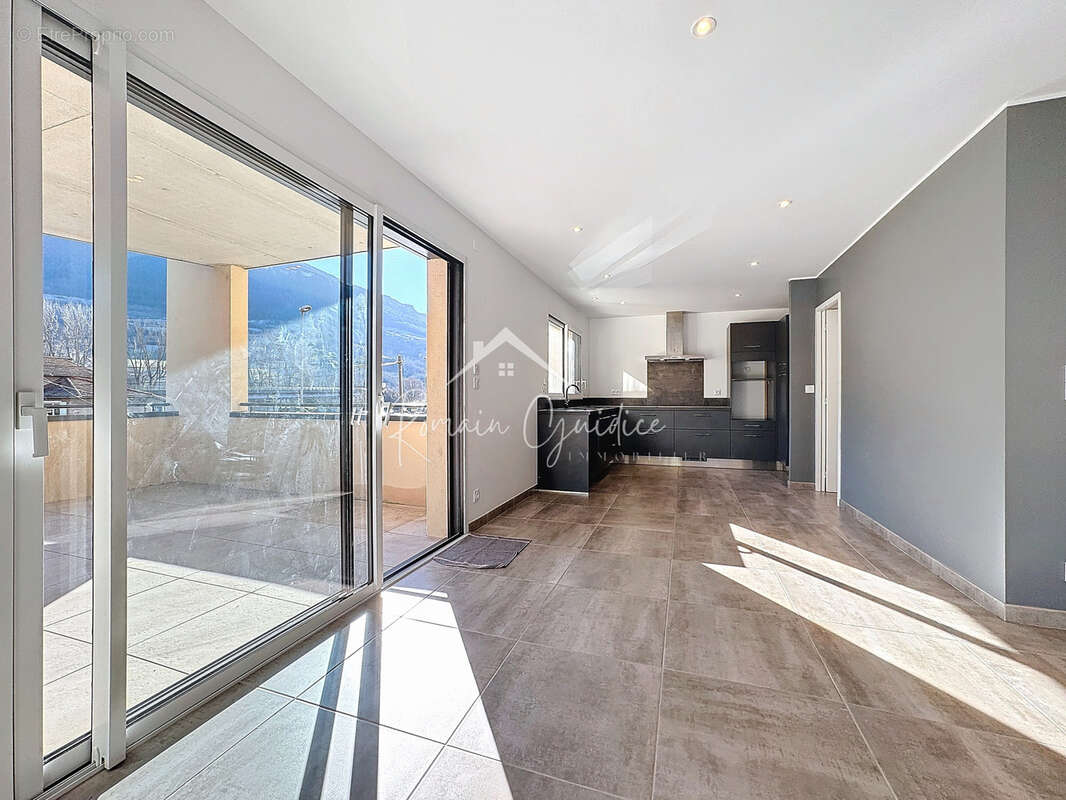 Appartement de standing f4 de 135 m2 - photo 6