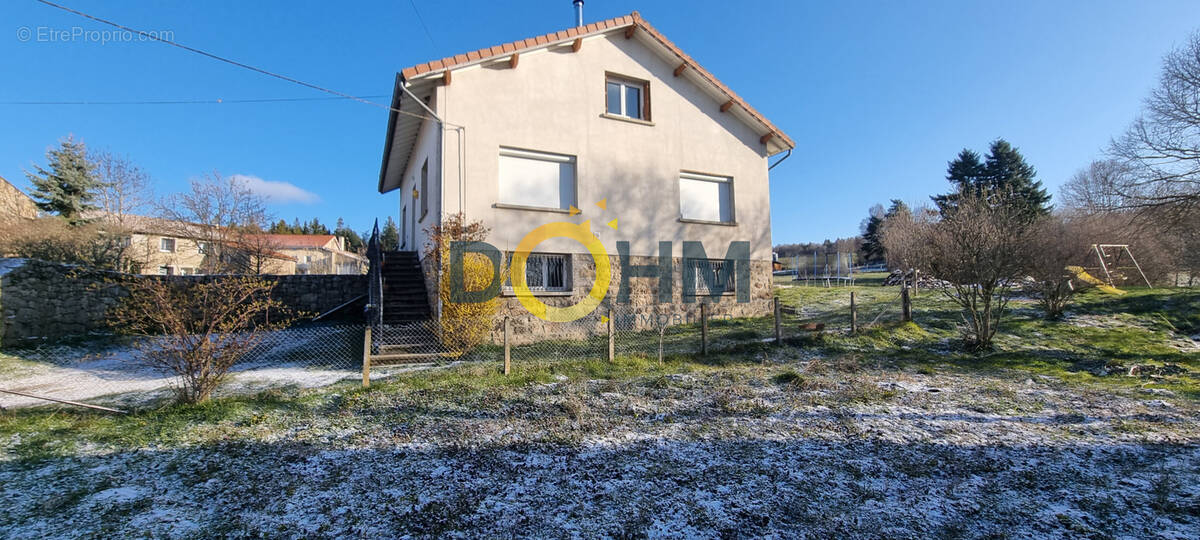 Maison à ESTIVAREILLES
