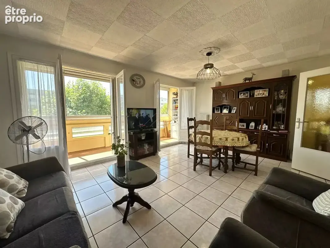 Appartement 4 pieces - 82m2 - photo 2