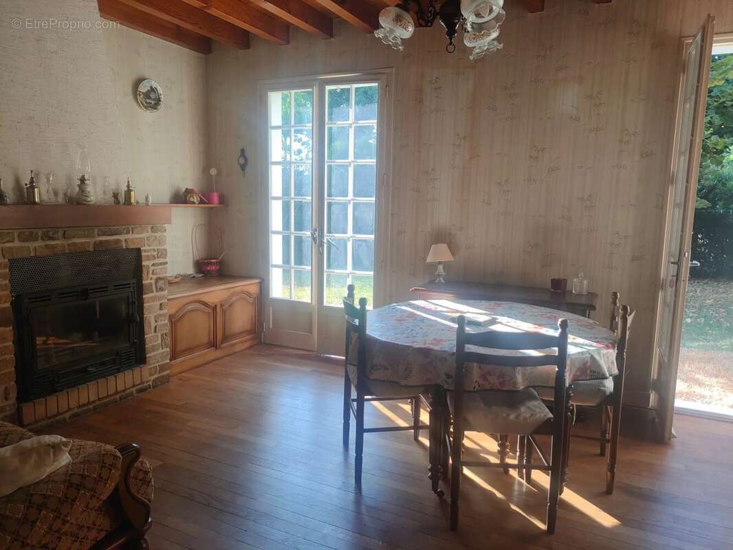 Maison 69 m² à Champagnac-La-Riviere  - photo 3