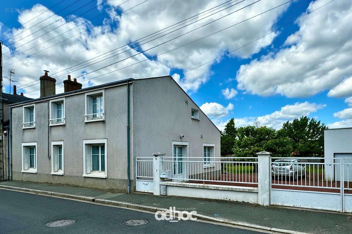 Maison à FAY-AUX-LOGES