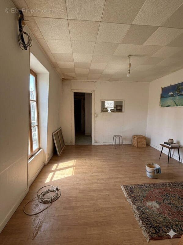 Appartement à PARIS-18E