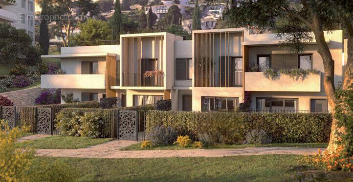 Maison à VALLAURIS