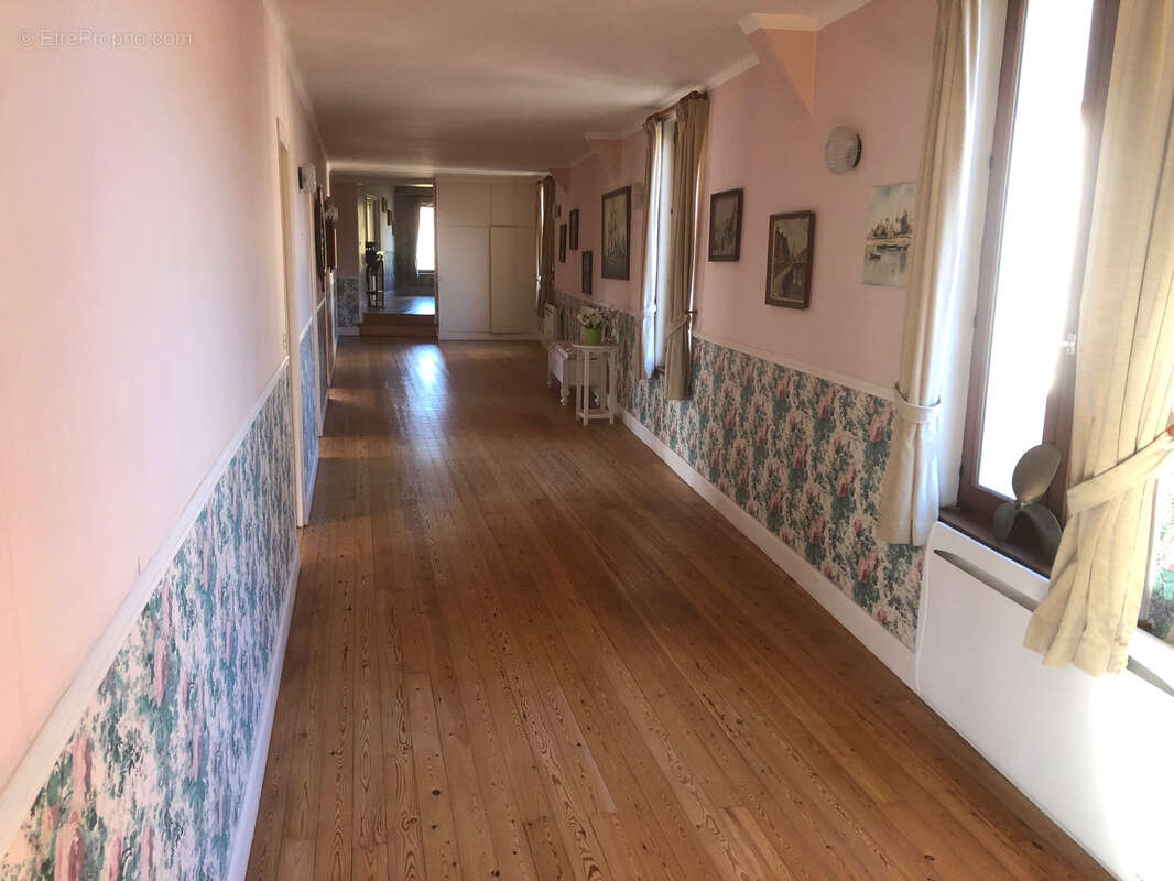 Maison à MONTREUIL-L'ARGILLE