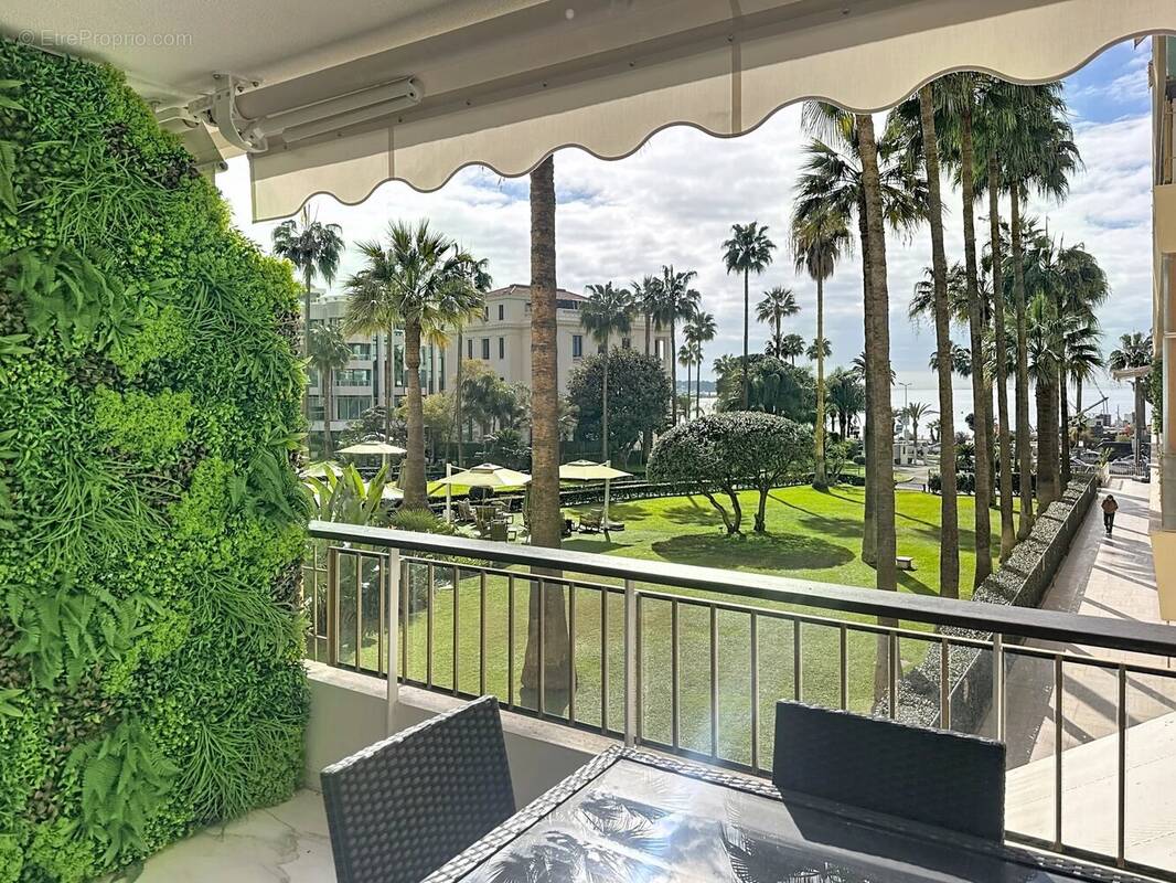 Appartement à CANNES