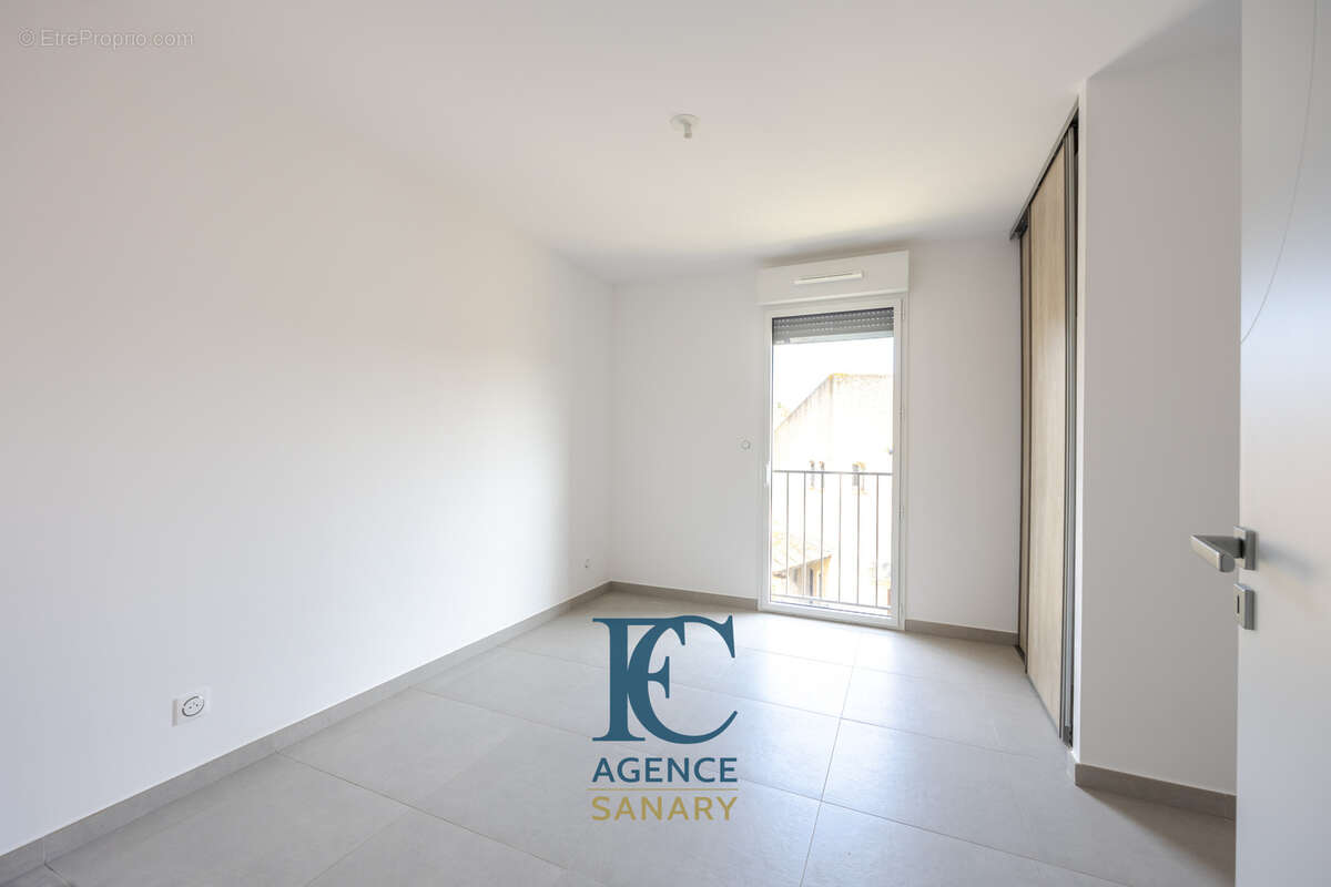 Appartement à SIX-FOURS-LES-PLAGES