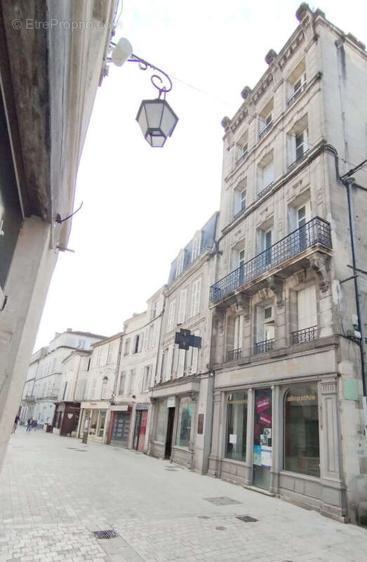 Appartement à COGNAC