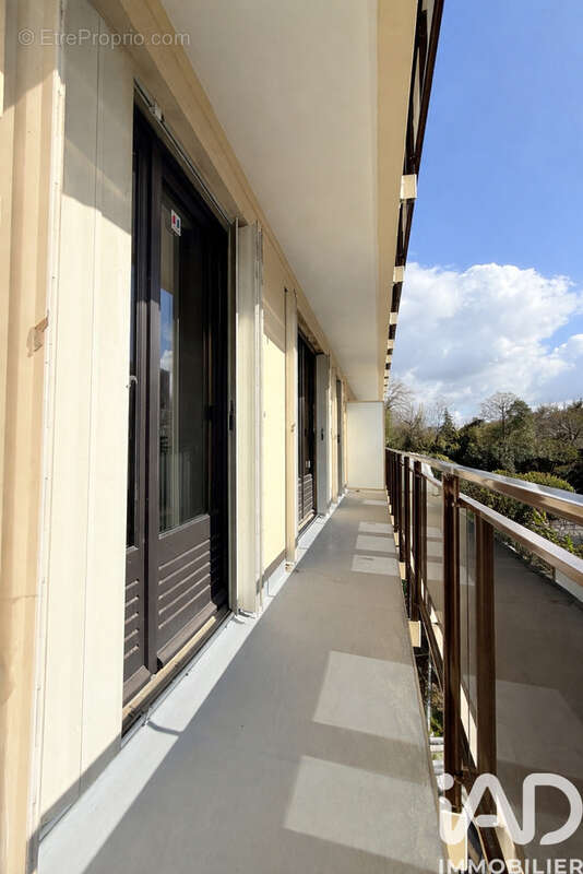 Photo 7 - Appartement à L'ISLE-ADAM