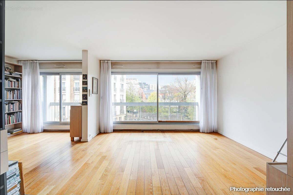 Appartement à PARIS-15E