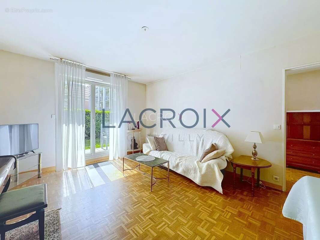 Appartement à L&#039;HAY-LES-ROSES