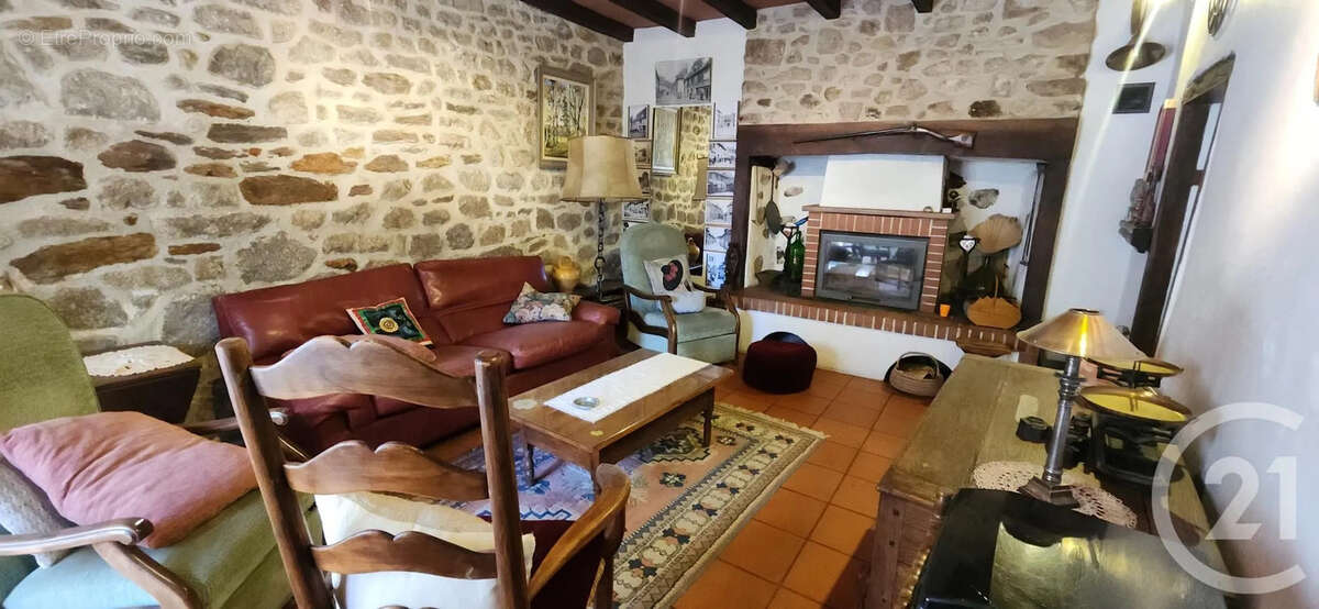 Maison 90 m² à Saint-Mamet-La-Salvetat  - photo 14