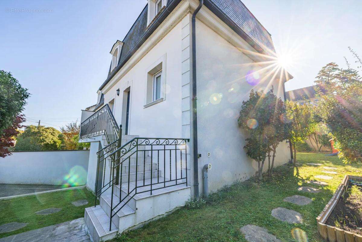 Maison à NOISY-LE-GRAND