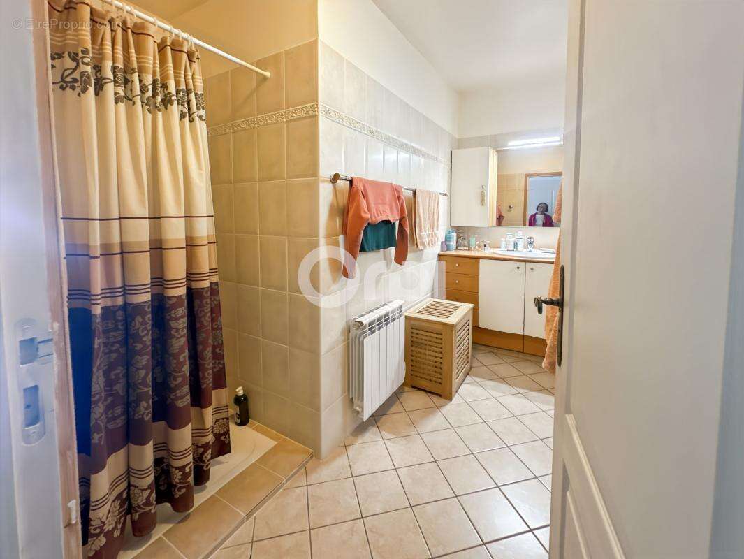 BOUYON Maison 180m² Vue Dégagée Terrain 1.500m² - photo 13