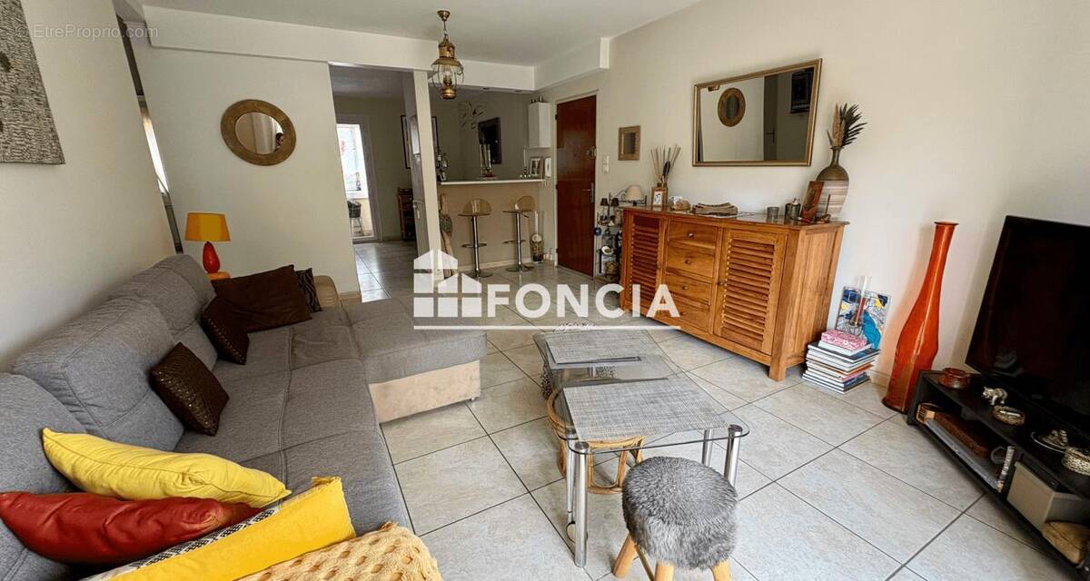 Appartement à HYERES
