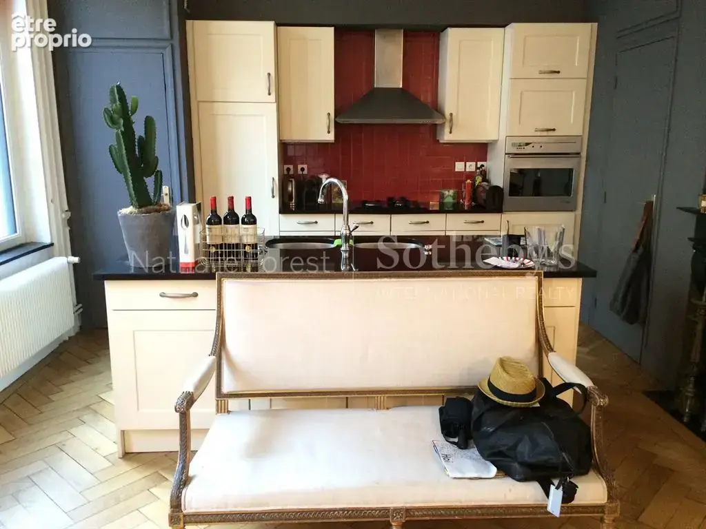 Appartement de caractère -120 m² -Rez-de-jardin d’un hôtel particulier - photo 8